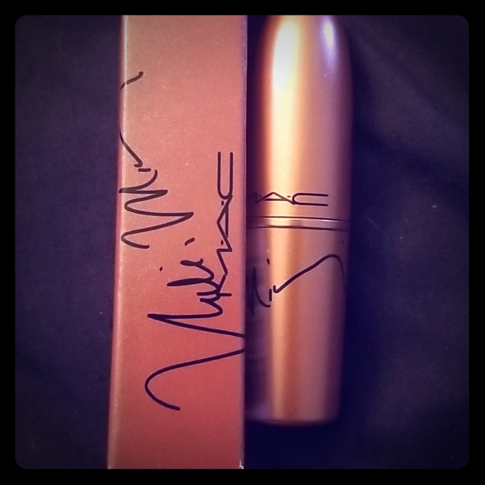 MAC Niki's Nude Lipstick